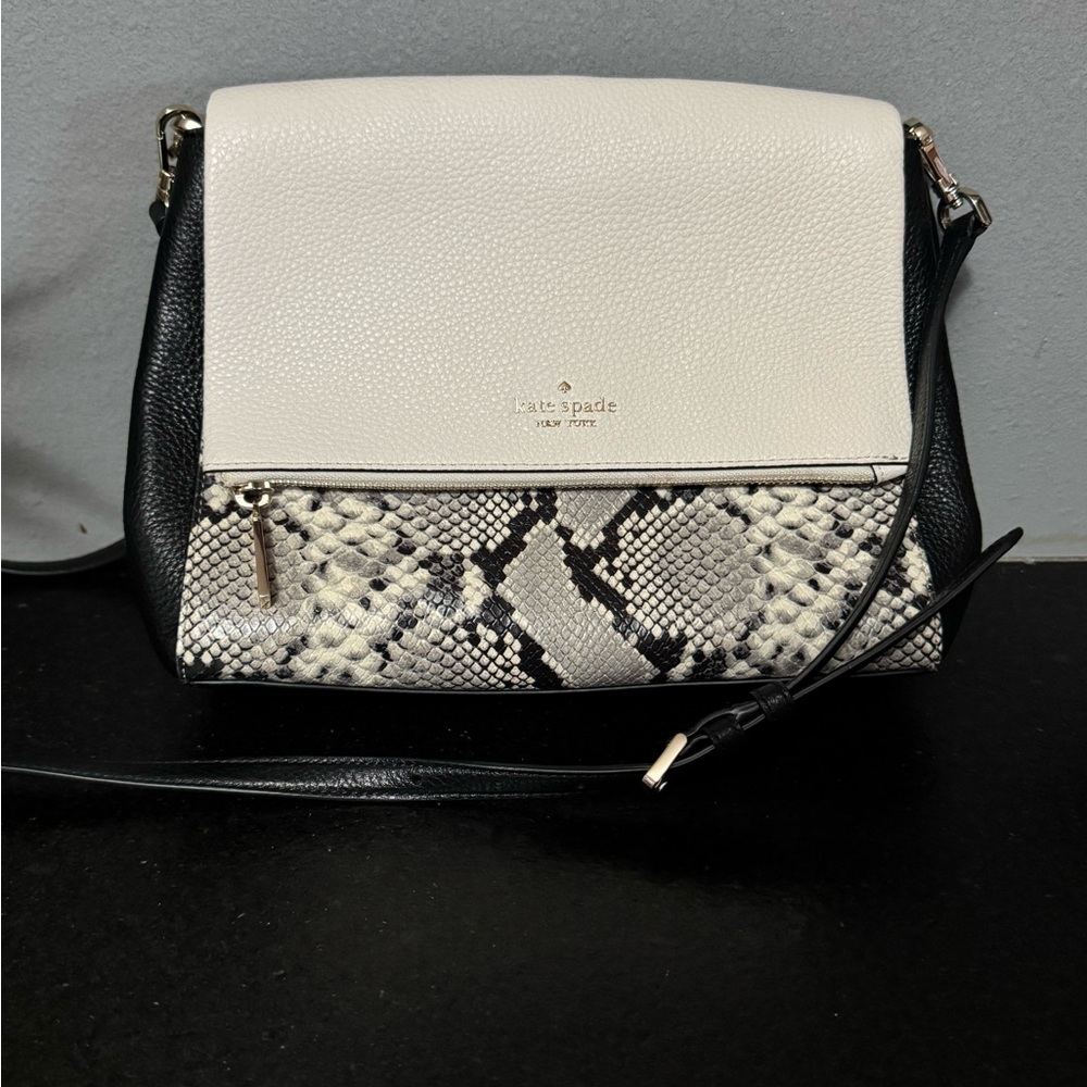 Kate Spade Black and White Snake Pattern Crossbody Bag
